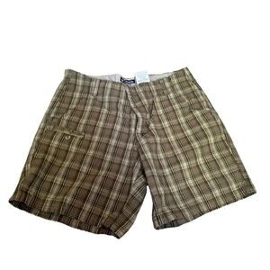 Columbia green plaid shorts women’s size 8 style 0107 AL 4064